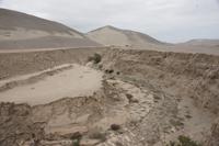 Geologischer-Fehler_auf-dem-Weg-von-Nasca-nach-Arequipa_Peru &ndash; &copy; Maria Drewans (Eberhardt TRAVEL)