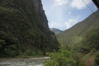 auf-der-Fahrt-von-Ollantaytambo-nach-Aguas-Calientes_Peru &ndash; &copy; Maria Drewans (Eberhardt TRAVEL)