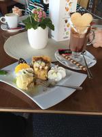 Kaffee und Kuchen im Hotel Arka Medical Spa &ndash; &copy; Sandra Mahr (Eberhardt TRAVEL)