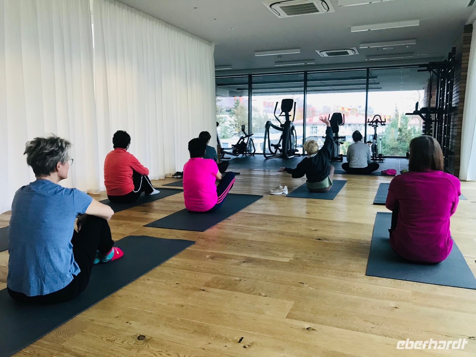 Yoga-Stunde &ndash; &copy; Vicky Kern (Eberhardt TRAVEL)