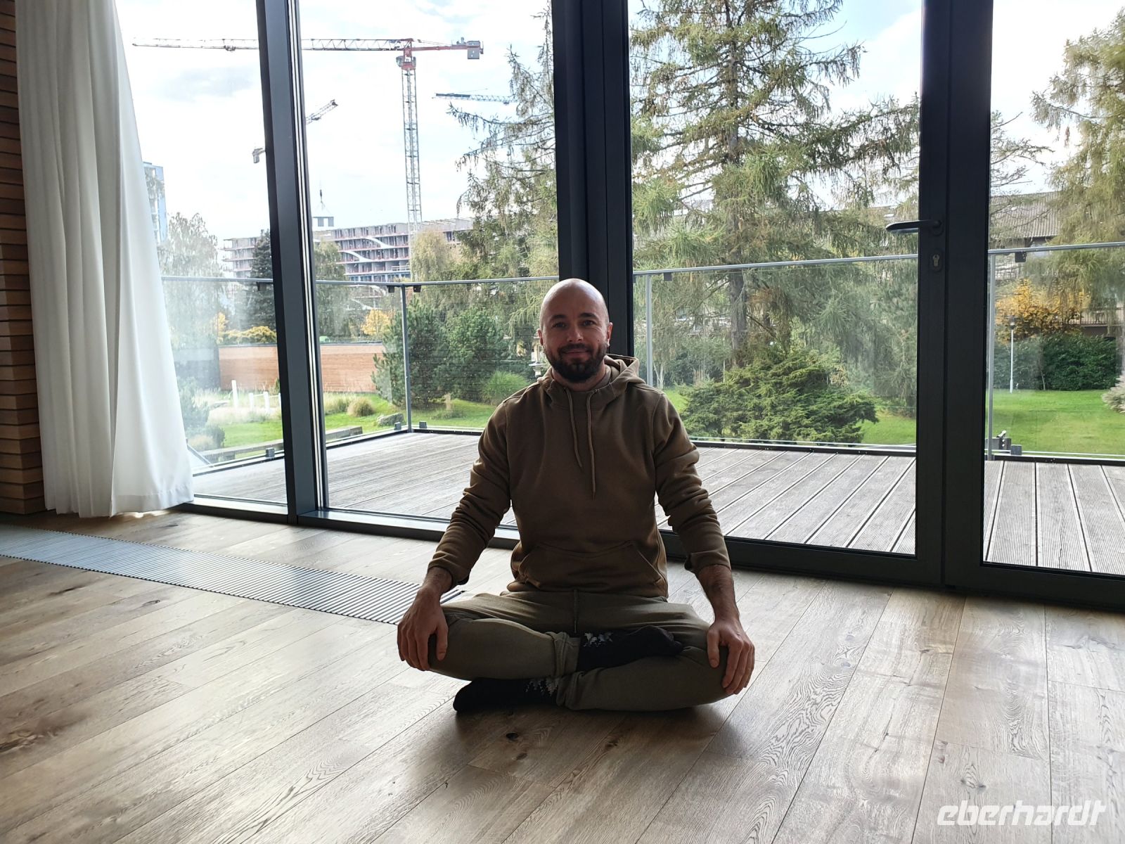 Yoga-Lehrer tadeusz &ndash; &copy; Anna Jeske (Eberhardt TRAVEL)
