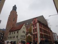 Breslau - Blick zur Elisabeth-Kirche mit den Häusern 