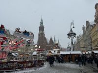 Fahrgeschäfte und Verkaufsstände soweit das Auge reicht &ndash; &copy; Falk Rätzer (Eberhardt TRAVEL)