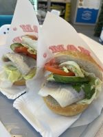 Fischbrötchen &ndash; &copy; Vicky Kern (Eberhardt TRAVEL)