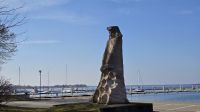 Fischerdenkmal am Caminer Haff - &ndash; &copy; Marlies Thrum (Eberhardt TRAVEL)