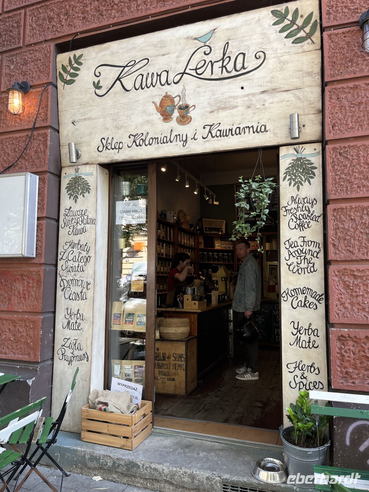 Krakau -Café und Kolonialwarengeschäft - Stadtteil Kazimierz &ndash; &copy; Renate Grafe (Eberhardt TRAVEL)