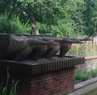 Szczecin Vogelskulptur im Rosengarten
