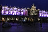 Rynek (Tuchhalle)  bei Nacht zum Abschied aus Krakau &ndash; &copy; Gerd Przybyla (Eberhardt TRAVEL)