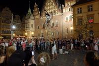 Was auch immer geboten wird, Zuschauer und Begeisterung gibt es immer &ndash; &copy; Horst Hallfarth (Eberhardt TRAVEL)