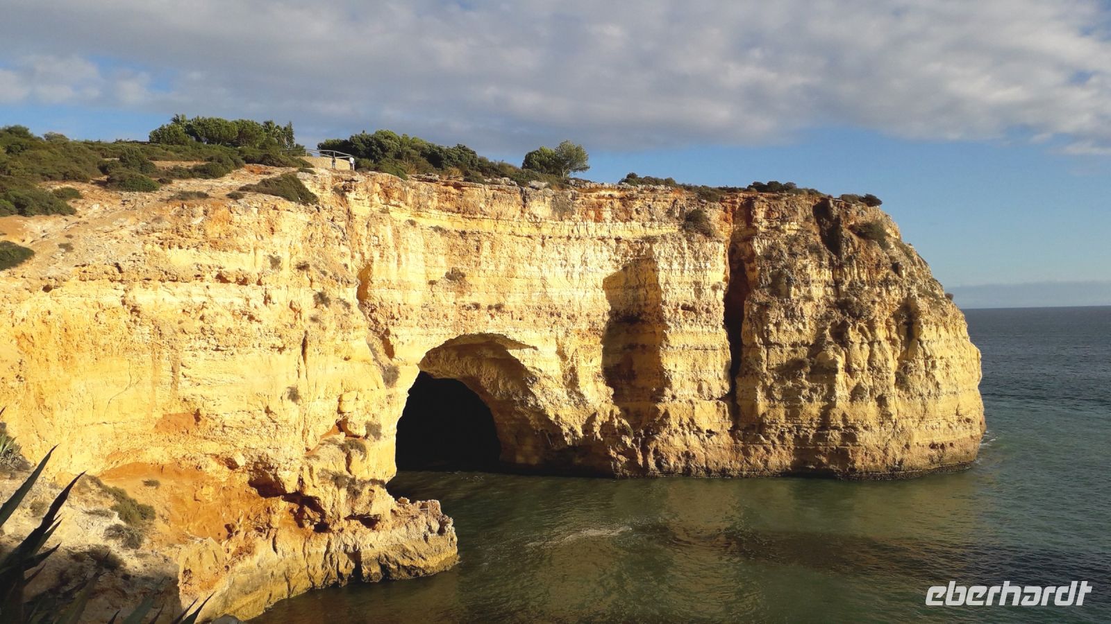 Felsenküste &ndash; &copy; Julia Kies (Eberhardt TRAVEL)