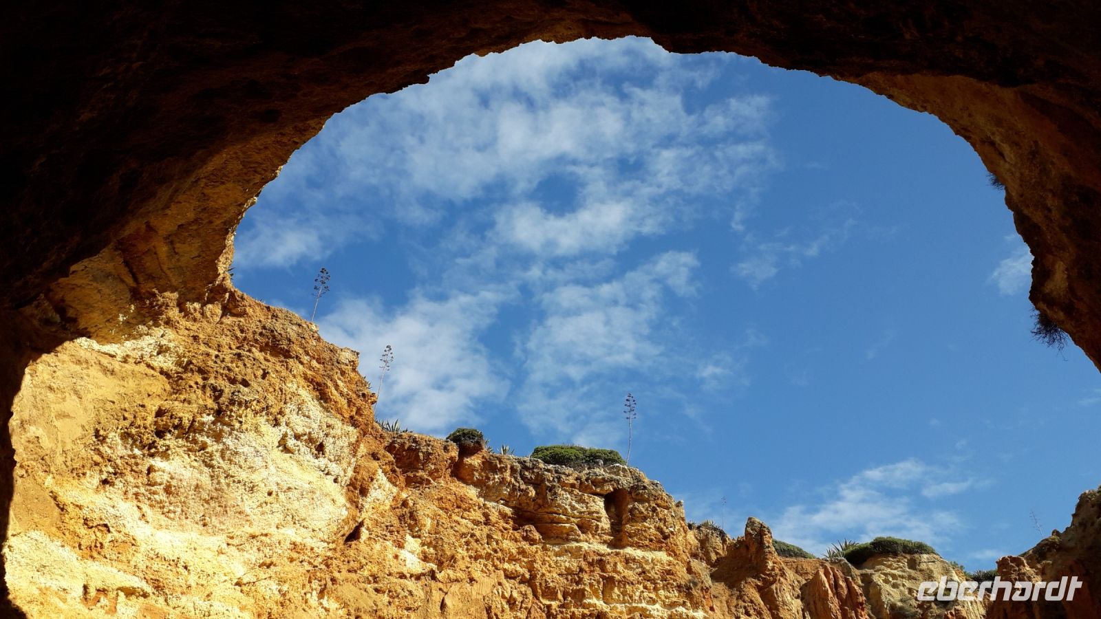 In einer Höhle  &ndash; &copy; Julia Kies (Eberhardt TRAVEL)