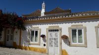 Ein kleines Häuschen in Tavira &ndash; &copy; Julia Kies (Eberhardt TRAVEL)