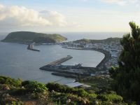 Faial: Blick auf Horta