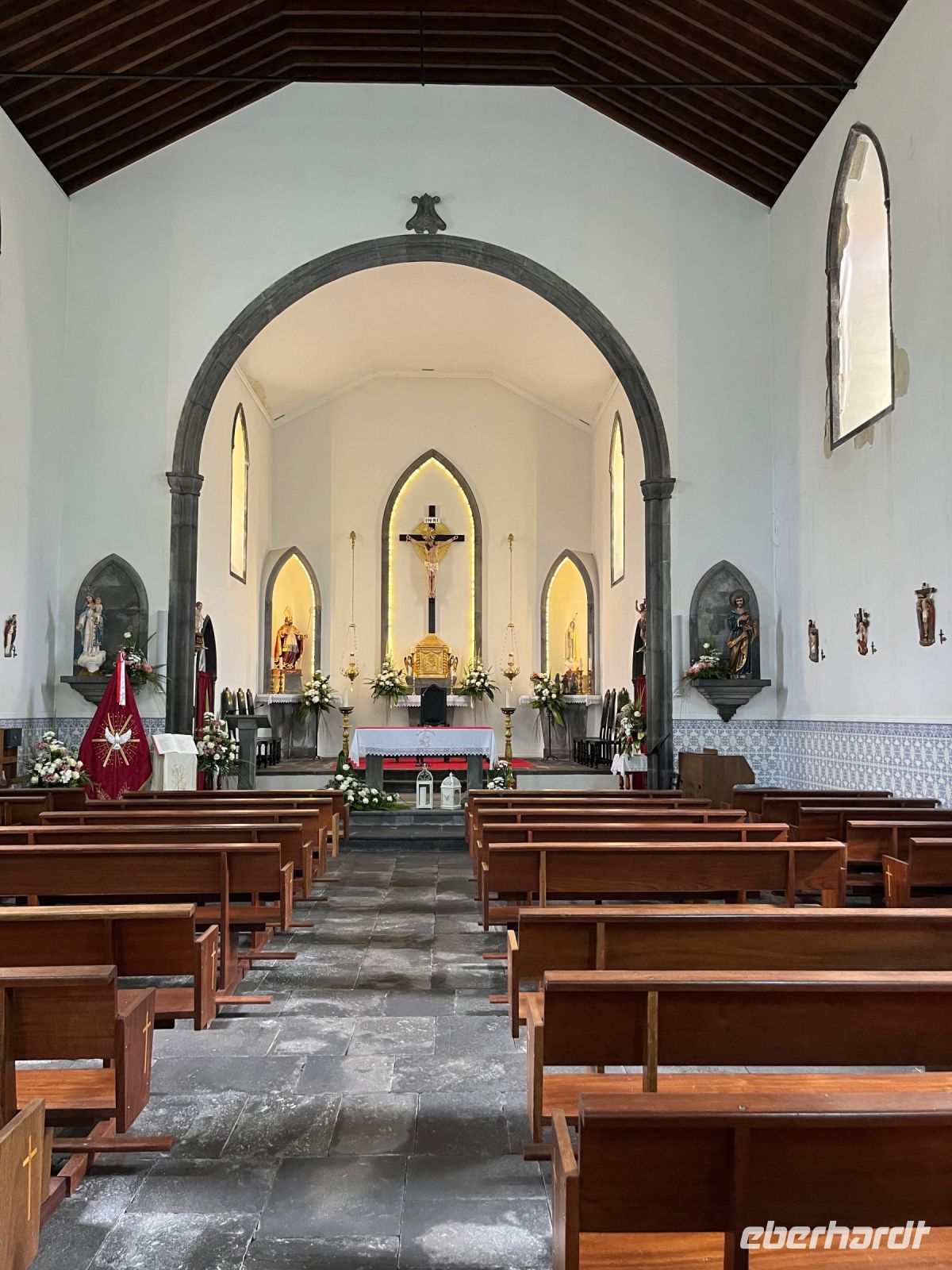 Kirche Igreja de São Nicolau, Sete Cidades, São Miguel, Azoren, Portugal &ndash; &copy; Maria Feibig (Eberhardt TRAVEL)