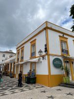 Cafe in Ponta Delgada, São Miguel, Azoren, Portugal &ndash; &copy; Maria Feibig (Eberhardt TRAVEL)