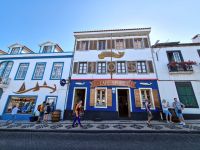 Cafe Sport in Horta &ndash; &copy; Julia Kies (Eberhardt TRAVEL)