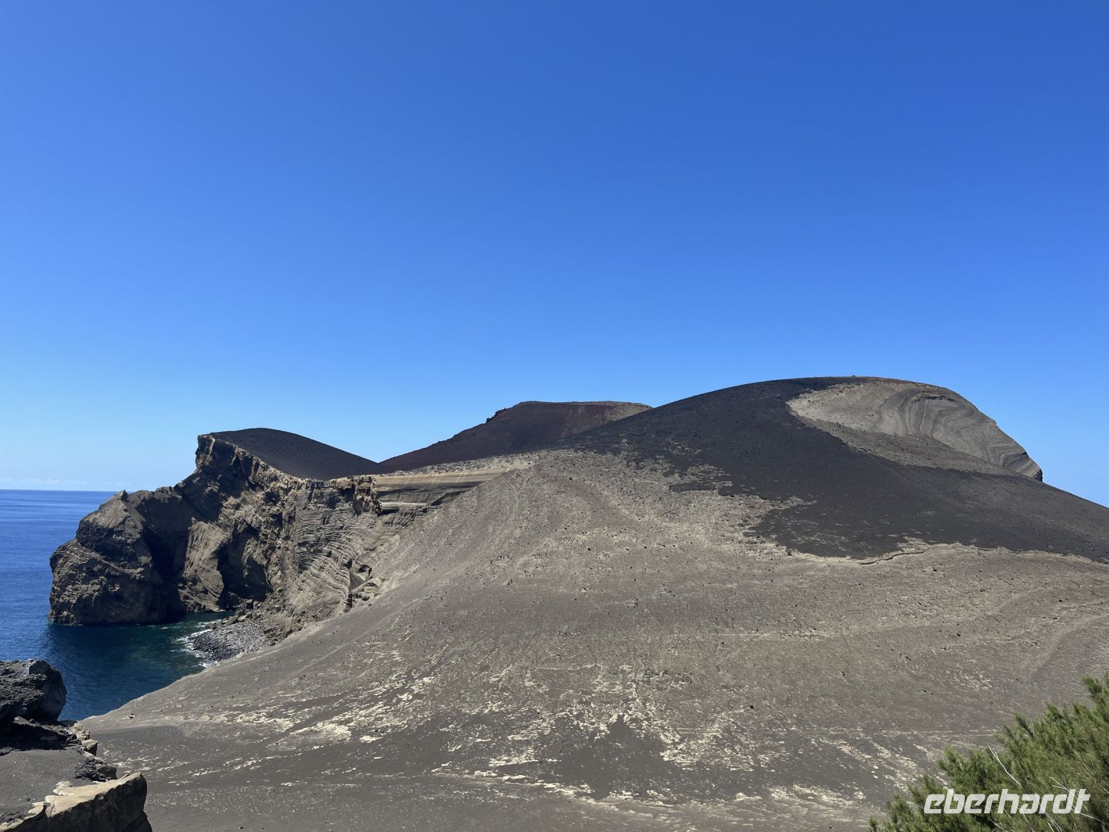 Vulkan Capelinhos &ndash; &copy; Valentin Meyer-Plath (Eberhardt TRAVEL)
