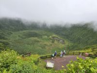 Krater Caldeira do Faial in der Inselmitte