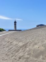 Leuchtturm am Strand - Horta - Azoren - Portugal.jpeg &ndash; &copy; Manuel González Urrutia (Eberhardt TRAVEL)