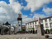 Spaziergang in Ponta Delgada  &ndash; &copy; Monika Cortese (Eberhardt TRAVEL)