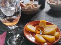 Lokaler Käsegenuss, Adega A Buraca, Pico  &ndash; &copy; Monika Cortese (Eberhardt TRAVEL)