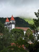 Schloss mit Türmen - Povoação - Azoren - Portugal.jpeg &ndash; &copy; Manuel González Urrutia (Eberhardt TRAVEL)