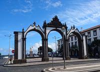 Das ehemalige Stadttor, Ponta Delgada &ndash; &copy; Simone Willner (Eberhardt TRAVEL)