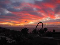 Sonnenaufgang über Canico de Baixo &ndash; &copy; Maria Goetz (Eberhardt TRAVEL)