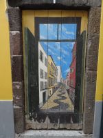 Funchal, Rua Santa Maria - bemalte Türen &ndash; &copy; Hans-Joachim Trutz (Eberhardt TRAVEL)