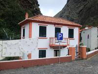 In SÃ£o Vicente &ndash; &copy; Steve Weinert (Eberhardt TRAVEL)