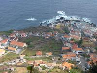 Blicknach Porto Moniz &ndash; &copy; Steffi Zimmermann (Eberhardt TRAVEL)