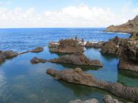 117-Meeresschwimmbecken Porto Moniz &ndash; &copy; Lena Rautenberg (Eberhardt TRAVEL)