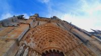 Singlereise Portugal - Eingang vom Kloster in Batalha &ndash; &copy; Franziska Bergmann (Eberhardt TRAVEL)