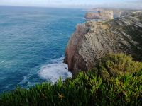 Fischer über den hohen Klippen von Sagres.jpg &ndash; &copy; Patrick Erdmann (Eberhardt TRAVEL)