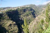 31 Schucht mit Seilbahn Madeira