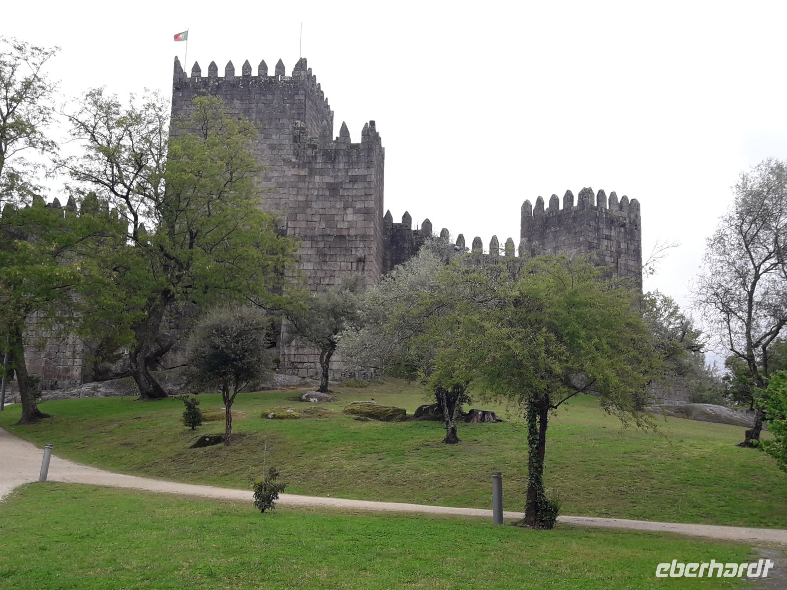 Guimaraes - Castelo &ndash; &copy; Wolfgang Balling (Eberhardt TRAVEL)