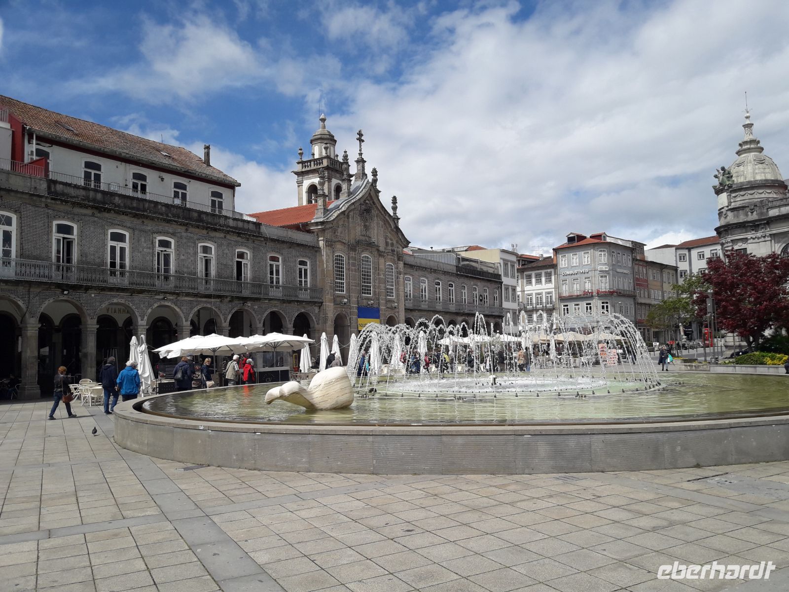 Braga - Praca da Republica &ndash; &copy; Wolfgang Balling (Eberhardt TRAVEL)