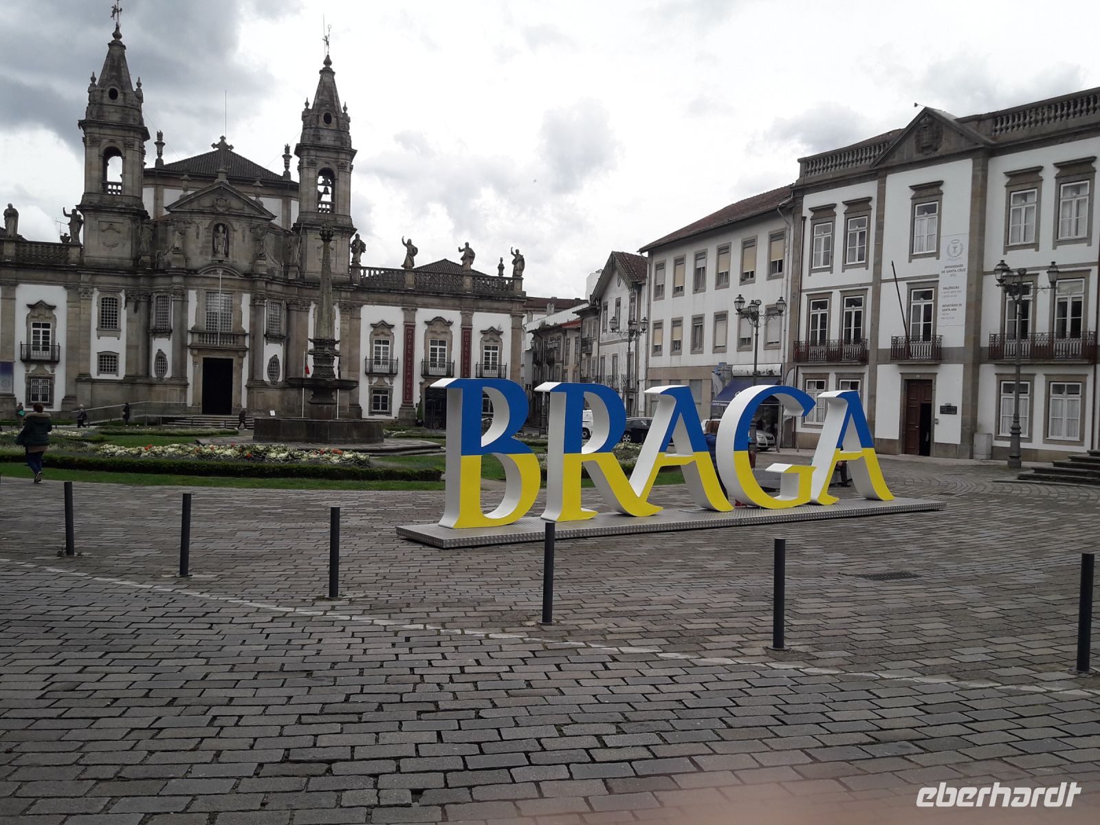 Braga - Largo de Santa Cruz &ndash; &copy; Wolfgang Balling (Eberhardt TRAVEL)