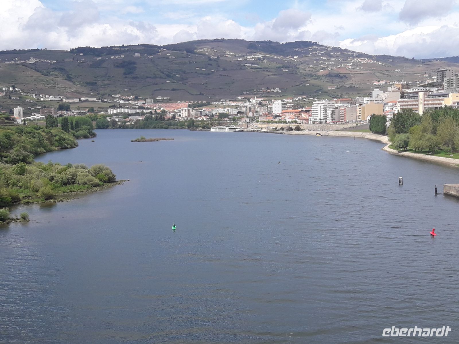 Peso da Regua - Blick auf Stadt &ndash; &copy; Wolfgang Balling (Eberhardt TRAVEL)