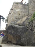 Viseu - Granitblock &ndash; &copy; Wolfgang Balling (Eberhardt TRAVEL)