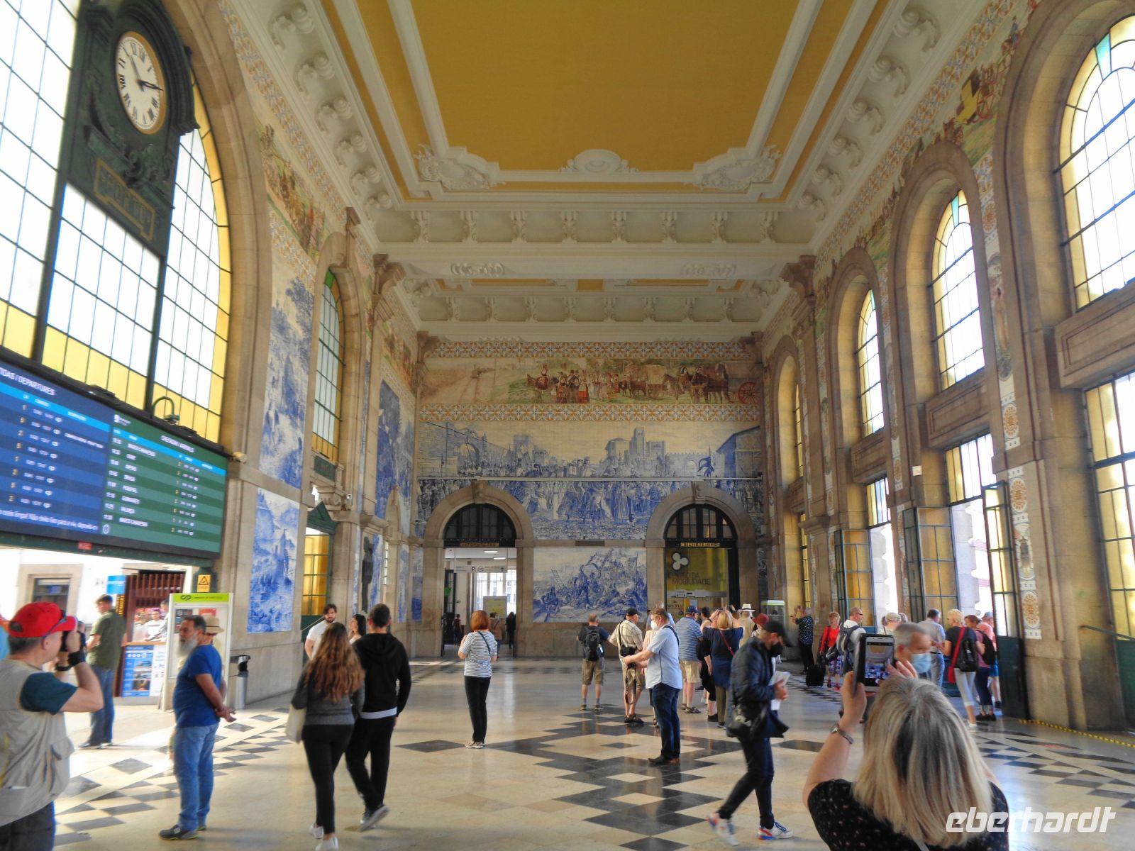 Porto Bahnhof São Bento  &ndash; &copy; Martina Häselbarth (Eberhardt TRAVEL)