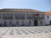 Rathaus con Cascais &ndash; &copy; Annette Zocher (Eberhardt TRAVEL)
