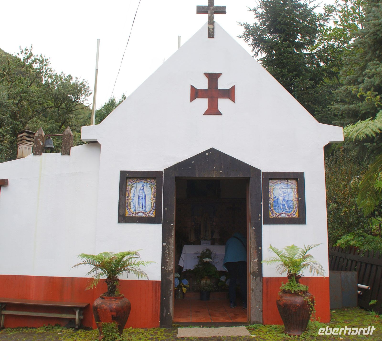 129 Kapelle Ribeiro frio &ndash; &copy; Susanne Schirmann (Eberhardt TRAVEL)