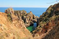 Felsentore an der Algarve-Küste bei Lagos &ndash; &copy; Kristin Weigel (Eberhardt TRAVEL)