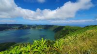 Kraterrand >Sete Cidades &ndash; &copy; Ria Heilmann (Eberhardt TRAVEL)