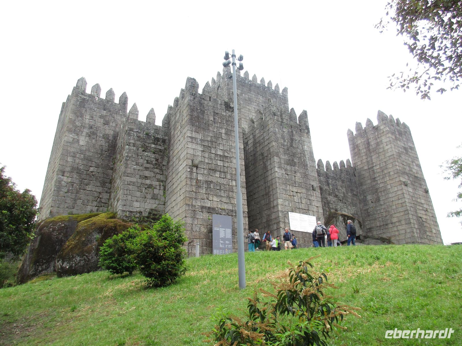 Guimaraes, Burg &ndash; &copy; Barbara Mihut (Eberhardt TRAVEL)