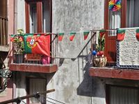 Porto - enge Gassen in der Altstadt- Fussball-EM Ergebnis Portugal-Türkei 3:0(45).jpg &ndash; &copy; Steffi Lambrecht (Eberhardt TRAVEL)