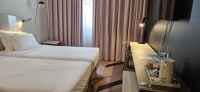 Angra, Zimmere im Hotel Azoris Angra Garden &ndash; &copy; Ria Heilmann (Eberhardt TRAVEL)