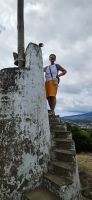 Monte Brazil, Ria erklimmt alte Signalstation &ndash; &copy; Ria Heilmann (Eberhardt TRAVEL)