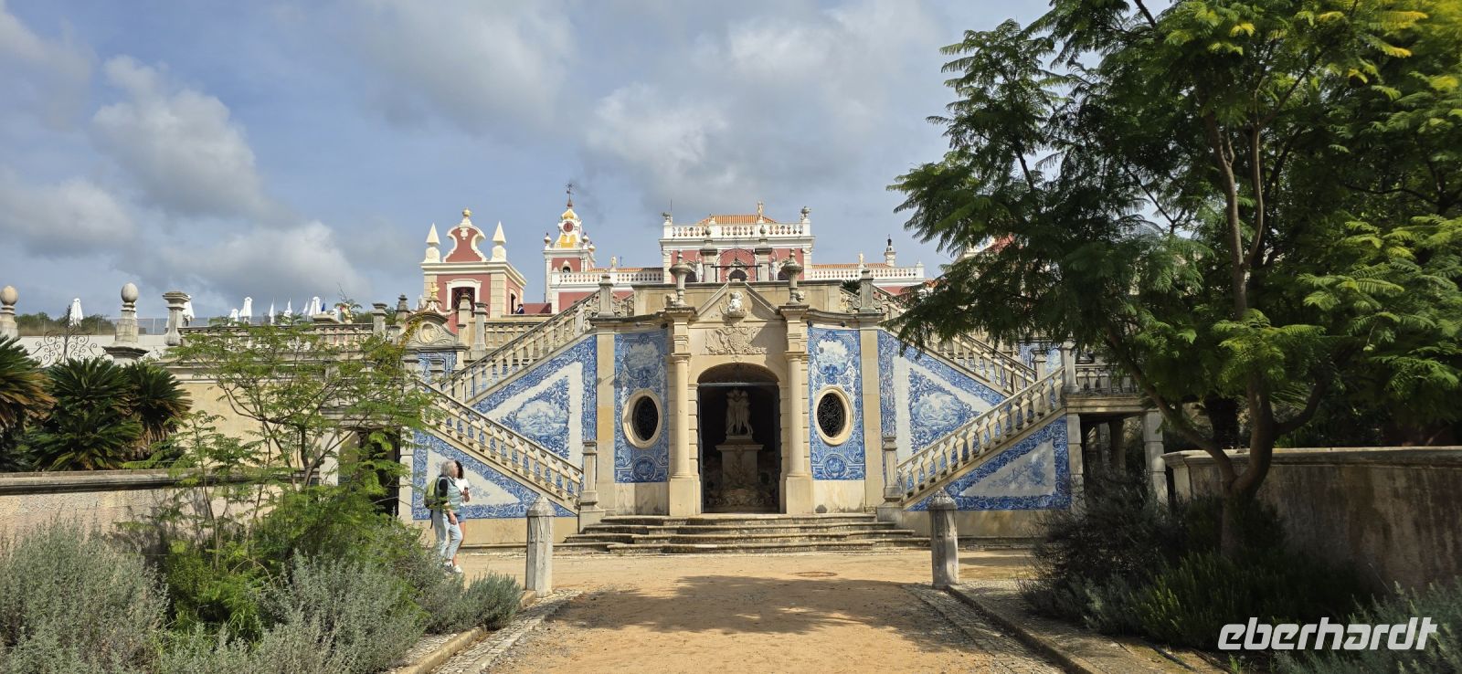  Palacio do Visconde de Estoi (Palast des Grafen von Estoi)  &ndash; &copy; Marlies Thrum (Eberhardt TRAVEL)